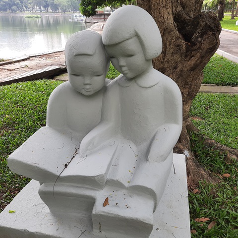 Để việc mặc quần và tô màu cho tượng không tái diễn - Ảnh 10. Để việc mặc quần và tô màu cho tượng không tái diễn - Ảnh 10.