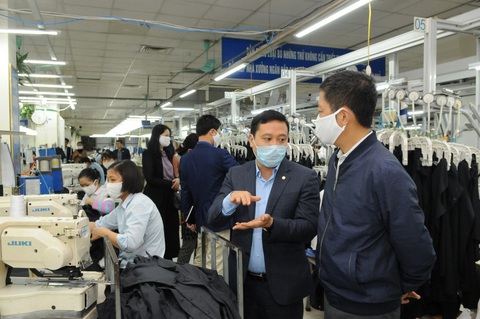 Nhiều ngành sản xuất giảm sâu, Bộ Công thương cấp tập tìm thị trường - Ảnh 1. Nhiều ngành sản xuất giảm sâu, Bộ Công thương cấp tập tìm thị trường - Ảnh 1.