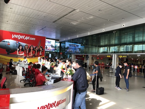 Vietjet lỗ 989 tỉ đồng, thấp hơn dự kiến - Ảnh 1. Vietjet lỗ 989 tỉ đồng, thấp hơn dự kiến - Ảnh 1.