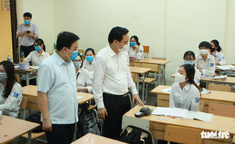 Bộ trưởng Phùng Xuân Nhạ: Có thể để một số nội dung dạy học sang đầu năm học mới - Ảnh 1. Bộ trưởng Phùng Xuân Nhạ: Có thể để một số nội dung dạy học sang đầu năm học mới - Ảnh 1.