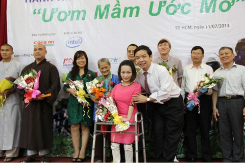 Tôi là thiên thần 6 chân - Kỳ 4: Nam tiến của cô gái và chiếc xe đẩy - Ảnh 3. Tôi là thiên thần 6 chân - Kỳ 4: Nam tiến của cô gái và chiếc xe đẩy - Ảnh 3.