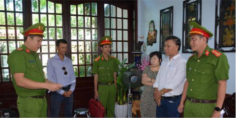 Nhận hối lộ, 2 cán bộ Chi cục Thủy sản Quảng Nam bị khởi tố - Ảnh 2. Nhận hối lộ, 2 cán bộ Chi cục Thủy sản Quảng Nam bị khởi tố - Ảnh 2.