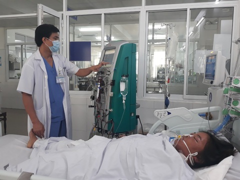 Ăn nhầm nấm lạ, 3 người bị ngộ độc - Ảnh 1. Ăn nhầm nấm lạ, 3 người bị ngộ độc - Ảnh 1.