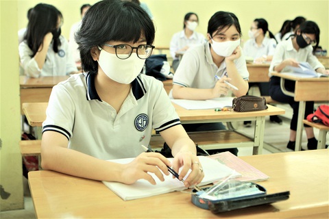 Học sinh đi học trở lại: Trường tìm đủ cách chống nóng - Ảnh 2. Học sinh đi học trở lại: Trường tìm đủ cách chống nóng - Ảnh 2.