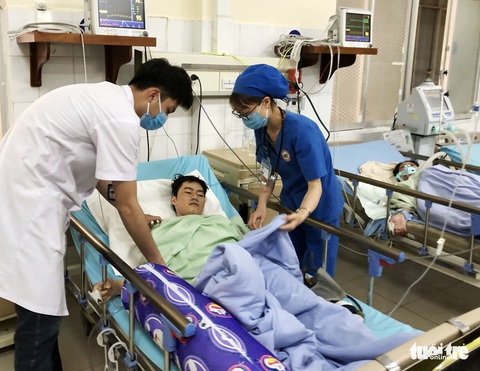 Cãi vã với khách nhận đơn hàng hơn trăm ngàn, shipper bị đâm thủng phổi - Ảnh 1. Cãi vã với khách nhận đơn hàng hơn trăm ngàn, shipper bị đâm thủng phổi - Ảnh 1.