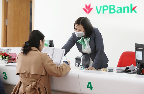 VPBank giãn nợ, giảm lãi cho 45.000 tỉ đồng hỗ trợ khách vay bị ảnh hưởng COVID-19 - Ảnh 1. VPBank giãn nợ, giảm lãi cho 45.000 tỉ đồng hỗ trợ khách vay bị ảnh hưởng COVID-19 - Ảnh 1.