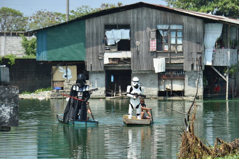 Các nhân vật Star Wars bỗng xuất hiện giúp Philippines chống virus corona - Ảnh 4. Các nhân vật Star Wars bỗng xuất hiện giúp Philippines chống virus corona - Ảnh 4.