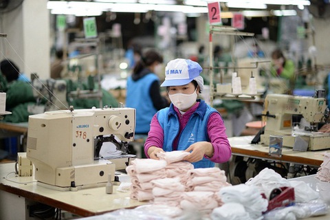 Giải quyết những nút thắt nào để vực dậy kinh tế sau dịch COVID-19? - Ảnh 1. Giải quyết những nút thắt nào để vực dậy kinh tế sau dịch COVID-19? - Ảnh 1.