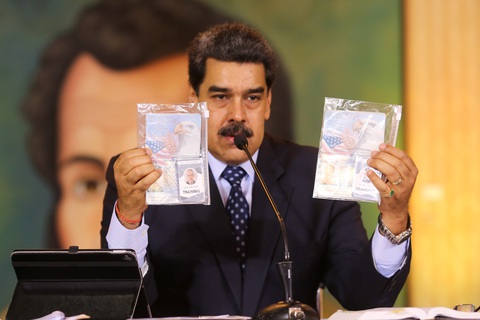 Venezuela kể hậu trường lính đánh thuê Mỹ muốn bắt ông Maduro đưa về Mỹ - Ảnh 1. Venezuela kể hậu trường lính đánh thuê Mỹ muốn bắt ông Maduro đưa về Mỹ - Ảnh 1.