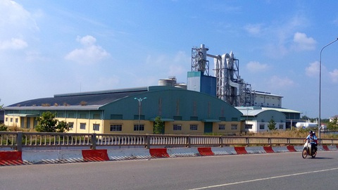 Nhà máy bột giấy ở Long An nợ đầm đìa, bán không ai mua - Ảnh 1. Nhà máy bột giấy ở Long An nợ đầm đìa, bán không ai mua - Ảnh 1.