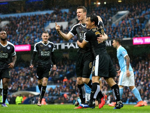 Ngày này năm xưa: Leicester City lên ngôi vô địch Premier League - Ảnh 10. Ngày này năm xưa: Leicester City lên ngôi vô địch Premier League - Ảnh 10.