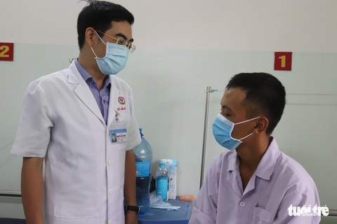 Cấp cứu thành công một bệnh nhân uống thuốc còn nguyên vỏ - Ảnh 1. Cấp cứu thành công một bệnh nhân uống thuốc còn nguyên vỏ - Ảnh 1.
