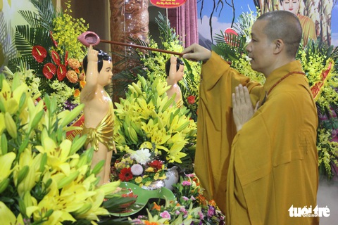 Gửi thông điệp nhân loại phải thức tỉnh dịp lễ Phật đản - Ảnh 3. Gửi thông điệp nhân loại phải thức tỉnh dịp lễ Phật đản - Ảnh 3.
