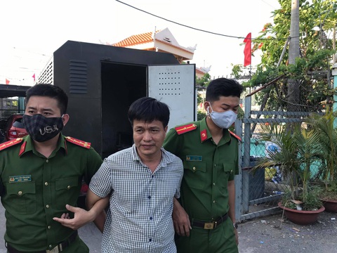 Vợ chồng Loan cá bắt tiểu thương cống nạp tiền ra sao? - Ảnh 1. Vợ chồng Loan cá bắt tiểu thương cống nạp tiền ra sao? - Ảnh 1.