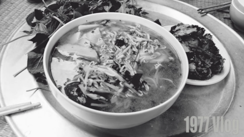 1977 Vlog đến làng Vũ Đại, phát hiện Chí Phèo săn tê giác, tê tê... - Ảnh 3.