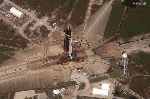 Hành trình từ 1% thành công đến cột mốc lịch sử của SpaceX - Ảnh 6. Hành trình từ 1% thành công đến cột mốc lịch sử của SpaceX - Ảnh 6.
