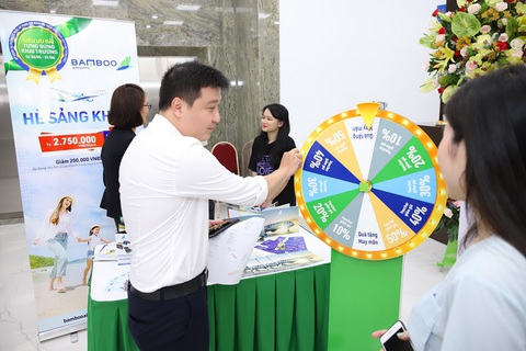‘Săn’ vé bay ưu đãi tại lễ khai trương phòng vé Bamboo Airways - Ảnh 5. ‘Săn’ vé bay ưu đãi tại lễ khai trương phòng vé Bamboo Airways - Ảnh 5.