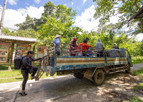 Rộn ràng tour lên rừng xuống biển phương Nam - Ảnh 2. Rộn ràng tour lên rừng xuống biển phương Nam - Ảnh 2.