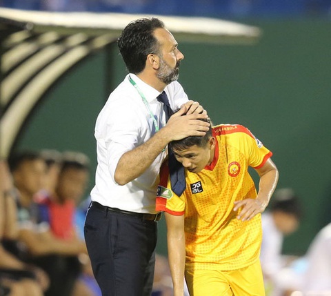 Chuyên nghiệp kiểu V-League - Ảnh 1. Chuyên nghiệp kiểu V-League - Ảnh 1.