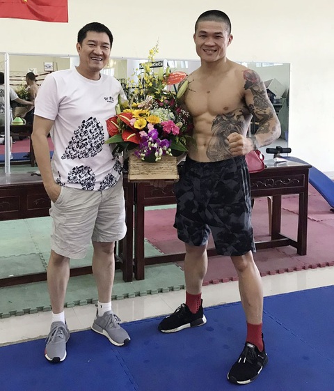 Tay đấm Trương Đình Hoàng - điều chưa kể - Kỳ 3: Đôi mắt dưới võ đài - Ảnh 3. Tay đấm Trương Đình Hoàng - điều chưa kể - Kỳ 3: Đôi mắt dưới võ đài - Ảnh 3.