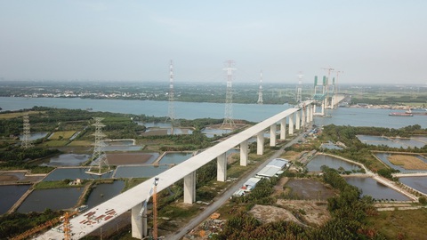 Cao tốc Bến Lức - Long Thành 2 lần gia hạn, nợ 200 tỉ, không tính nổi mốc hoàn thành - Ảnh 1. Cao tốc Bến Lức - Long Thành 2 lần gia hạn, nợ 200 tỉ, không tính nổi mốc hoàn thành - Ảnh 1.