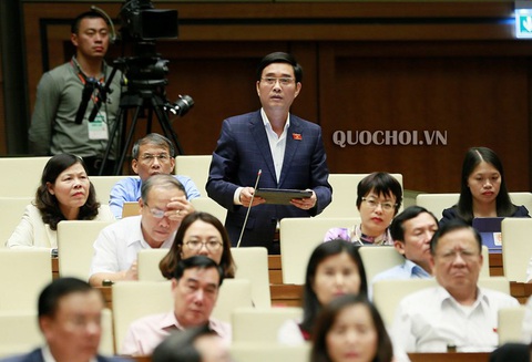 Đại biểu cảnh báo: Không dự án BOT nào vay được tiền ngân hàng - Ảnh 1. Đại biểu cảnh báo: Không dự án BOT nào vay được tiền ngân hàng - Ảnh 1.