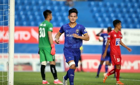 Tiến Linh ghi bàn trở lại, B.Bình Dương vùi dập Hải Phòng 5-0 - Ảnh 2. Tiến Linh ghi bàn trở lại, B.Bình Dương vùi dập Hải Phòng 5-0 - Ảnh 2.