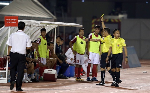 CLB Sài Gòn giành chiến thắng trong trận derby nóng bỏng trên sân Thống Nhất - Ảnh 3. CLB Sài Gòn giành chiến thắng trong trận derby nóng bỏng trên sân Thống Nhất - Ảnh 3.