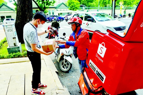 Gỡ nút thắt từ mua hàng online đến thanh toán online - Ảnh 1. Gỡ nút thắt từ mua hàng online đến thanh toán online - Ảnh 1.