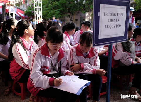 Tư vấn tuyển sinh - hướng nghiệp lần đầu đến Quảng Trị - Ảnh 6. Tư vấn tuyển sinh - hướng nghiệp lần đầu đến Quảng Trị - Ảnh 6.