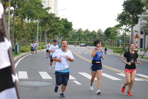Giải chạy bộ hưởng ứng ngày không tiền mặt 2020: Ngày đầu háo hức - Ảnh 31. Giải chạy bộ hưởng ứng ngày không tiền mặt 2020: Ngày đầu háo hức - Ảnh 31.