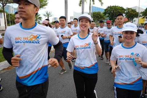 Giải chạy bộ hưởng ứng ngày không tiền mặt 2020: Ngày đầu háo hức - Ảnh 32. Giải chạy bộ hưởng ứng ngày không tiền mặt 2020: Ngày đầu háo hức - Ảnh 32.