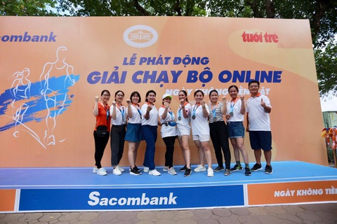 Giải chạy bộ hưởng ứng ngày không tiền mặt 2020: Ngày đầu háo hức - Ảnh 3. Giải chạy bộ hưởng ứng ngày không tiền mặt 2020: Ngày đầu háo hức - Ảnh 3.