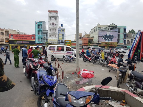 Công an truy bắt nghi phạm giết người ở cổng bến xe An Sương - Ảnh 3. Công an truy bắt nghi phạm giết người ở cổng bến xe An Sương - Ảnh 3.