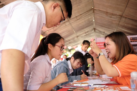 Tuổi Trẻ tư vấn tuyển sinh tại 17 tỉnh, thành - Ảnh 3. Tuổi Trẻ tư vấn tuyển sinh tại 17 tỉnh, thành - Ảnh 3.