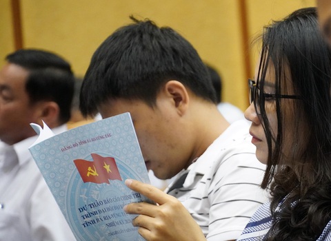 Bí thư Bà Rịa - Vũng Tàu đề nghị phóng viên góp ý cho báo cáo chính trị - Ảnh 3. Bí thư Bà Rịa - Vũng Tàu đề nghị phóng viên góp ý cho báo cáo chính trị - Ảnh 3.