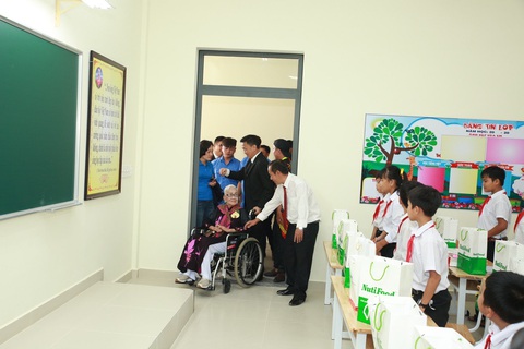 Khánh thành trường tiểu học Long Khánh A3 - Điểm trường cô giáo Phan Thị Nhế - Ảnh 3. Khánh thành trường tiểu học Long Khánh A3 - Điểm trường cô giáo Phan Thị Nhế - Ảnh 3.