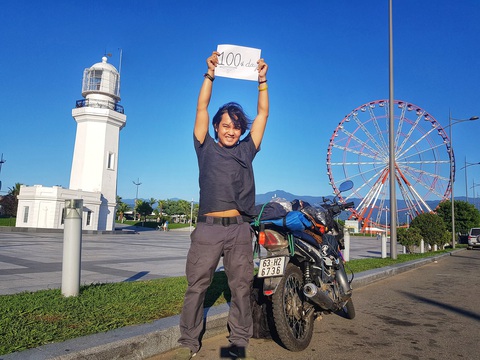 Phượt thủ Đăng Khoa về nước sau hơn 1.000 ngày vòng quanh thế giới bằng xe máy - Ảnh 9. Phượt thủ Đăng Khoa về nước sau hơn 1.000 ngày vòng quanh thế giới bằng xe máy - Ảnh 9.