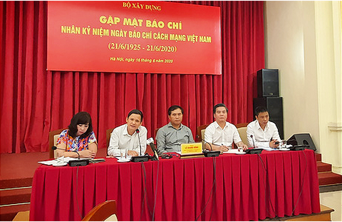 Muốn dời ximăng Thăng Long và Hạ Long phải thương thảo với doanh nghiệp - Ảnh 1. Muốn dời ximăng Thăng Long và Hạ Long phải thương thảo với doanh nghiệp - Ảnh 1.