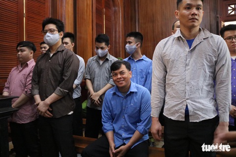Phúc XO kêu oan: không cung cấp dụng cụ sử dụng ma túy - Ảnh 1. Phúc XO kêu oan: không cung cấp dụng cụ sử dụng ma túy - Ảnh 1.