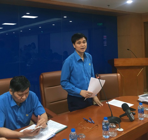 Chả nhẽ để trẻ hát cô là… bà - Ảnh 1. Chả nhẽ để trẻ hát cô là… bà - Ảnh 1.