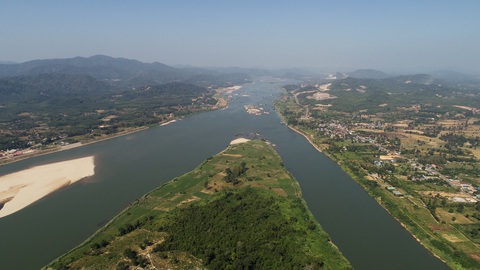 Mưa thuận gió hòa chỉ còn là dĩ vãng ở sông Mekong? - Ảnh 1. Mưa thuận gió hòa chỉ còn là dĩ vãng ở sông Mekong? - Ảnh 1.