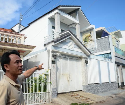 Yêu cầu Công an TP Phan Thiết báo cáo vụ bỗng dưng bị chiếm nhà - Ảnh 1. Yêu cầu Công an TP Phan Thiết báo cáo vụ bỗng dưng bị chiếm nhà - Ảnh 1.