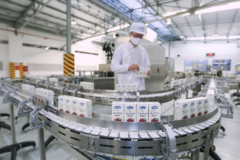 Vinamilk được cấp phép xuất khẩu sữa vào liên minh kinh tế Á - Âu - Ảnh 2. Vinamilk được cấp phép xuất khẩu sữa vào liên minh kinh tế Á - Âu - Ảnh 2.