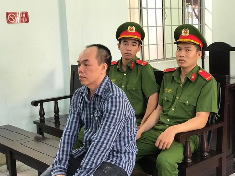 Nhân viên khách sạn dâm ô 5 bé gái ở Thủ Đức lãnh 6 năm tù - Ảnh 1. Nhân viên khách sạn dâm ô 5 bé gái ở Thủ Đức lãnh 6 năm tù - Ảnh 1.