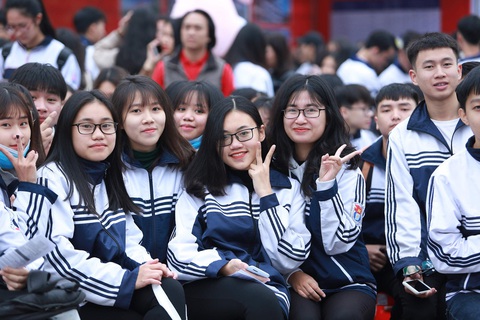 Vũ công Quang Đăng, hoa hậu Đỗ Mỹ Linh, MC Nguyên Khang dự ngày hội tư vấn tuyển sinh của Tuổi Trẻ - Ảnh 1. Vũ công Quang Đăng, hoa hậu Đỗ Mỹ Linh, MC Nguyên Khang dự ngày hội tư vấn tuyển sinh của Tuổi Trẻ - Ảnh 1.