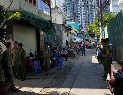 Cháy ở Tân Phú, cha và con gái chết, người mẹ bị bỏng nặng - Ảnh 1. Cháy ở Tân Phú, cha và con gái chết, người mẹ bị bỏng nặng - Ảnh 1.