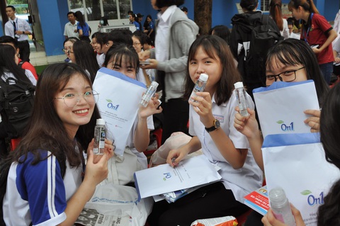 Nhãn hàng On1: Hướng đến cộng đồng qua hoạt động giáo dục - Ảnh 1. Nhãn hàng On1: Hướng đến cộng đồng qua hoạt động giáo dục - Ảnh 1.