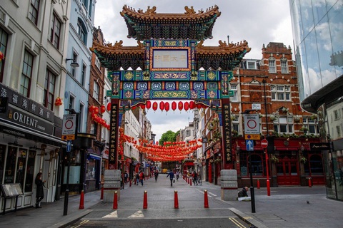 Chinatown tại London khó có thể trụ vững sau cơn bão COVID-19 - Ảnh 1. Chinatown tại London khó có thể trụ vững sau cơn bão COVID-19 - Ảnh 1.