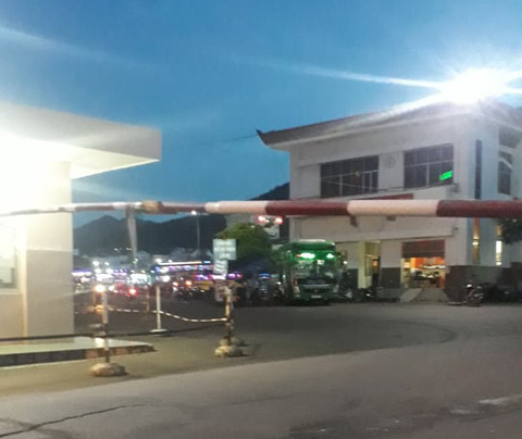 Một người bị thương, nghi do nổ súng tranh giành khách ở Bến xe Quy Nhơn - Ảnh 1. Một người bị thương, nghi do nổ súng tranh giành khách ở Bến xe Quy Nhơn - Ảnh 1.